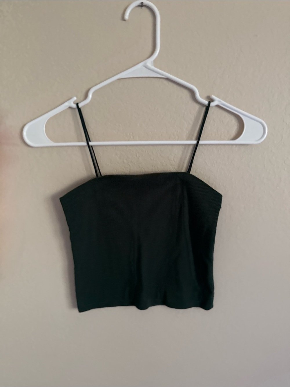 American Eagle Women's Dark Green Ribbed Spaghetti-Strap Crop Top